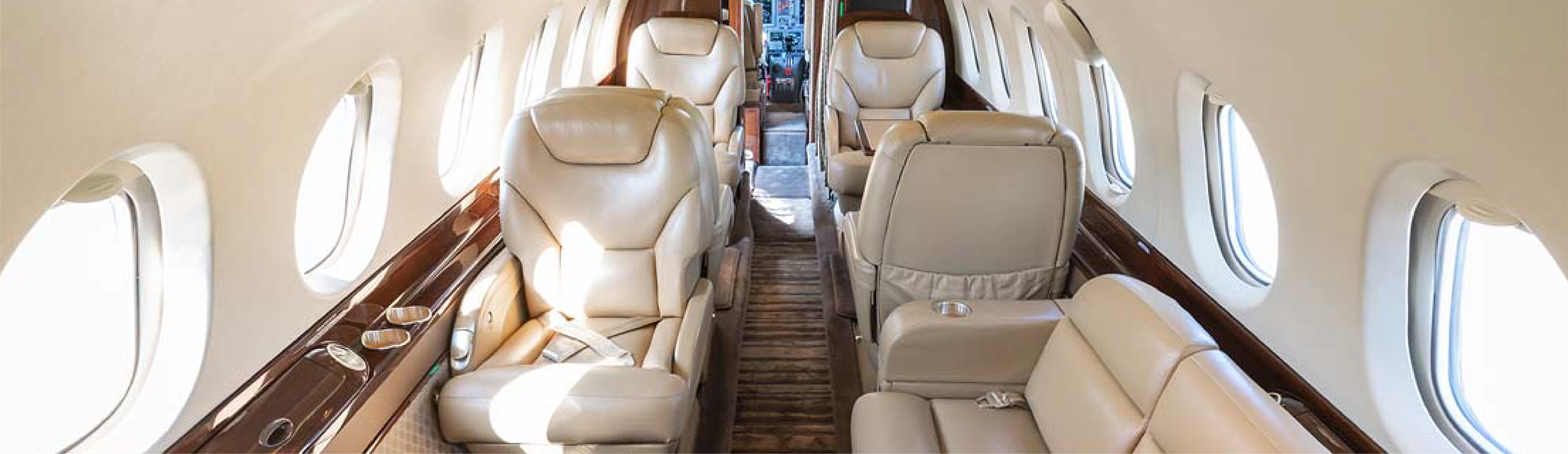 Cabina del Hawker 800